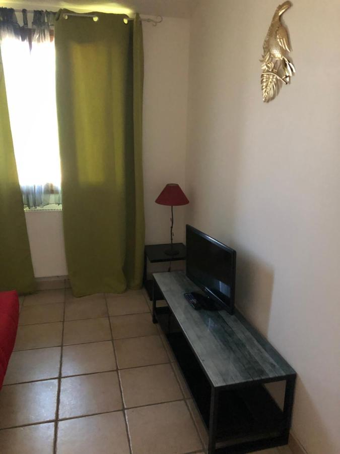 הוילה Villemoirieu Domaine De Bienassis מראה חיצוני תמונה