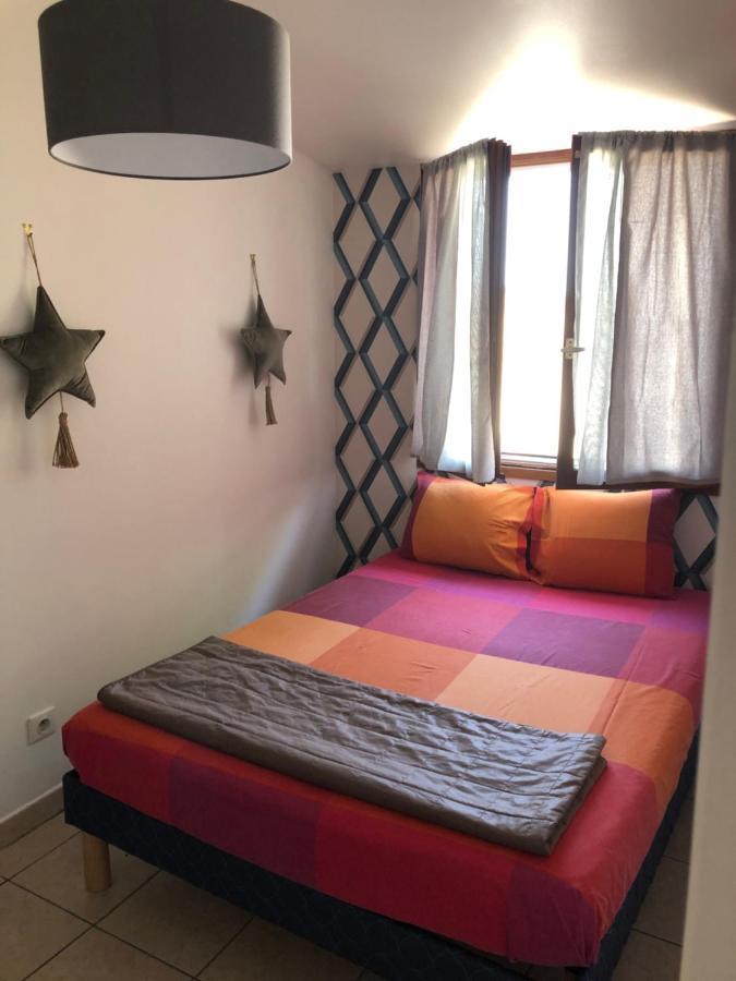 הוילה Villemoirieu Domaine De Bienassis מראה חיצוני תמונה